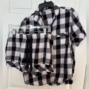 Victoria’s Secret Plaid Pajama Set Button Front Top & Shorts Black White Pink L